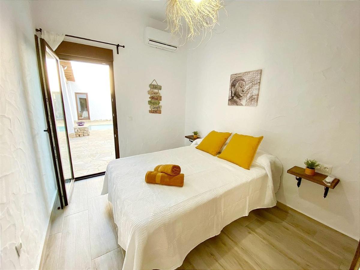 Villa Galdana à Chiclana de la Frontera Extérieur photo